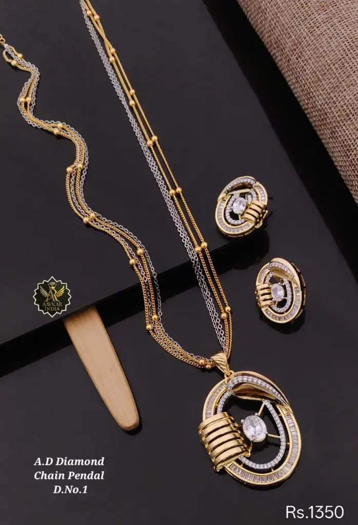 AD Diamonds Chain Pendant B10