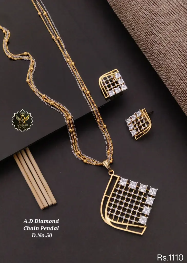 AD Diamonds Chain Pendant B10