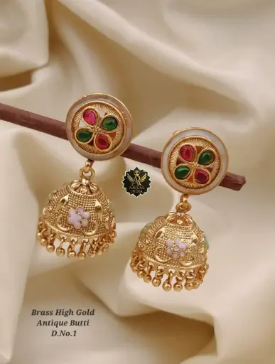 Brass Highgold Antique Earrings M4