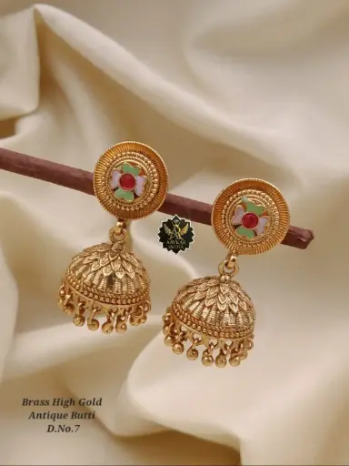Brass Highgold Antique Earrings M4