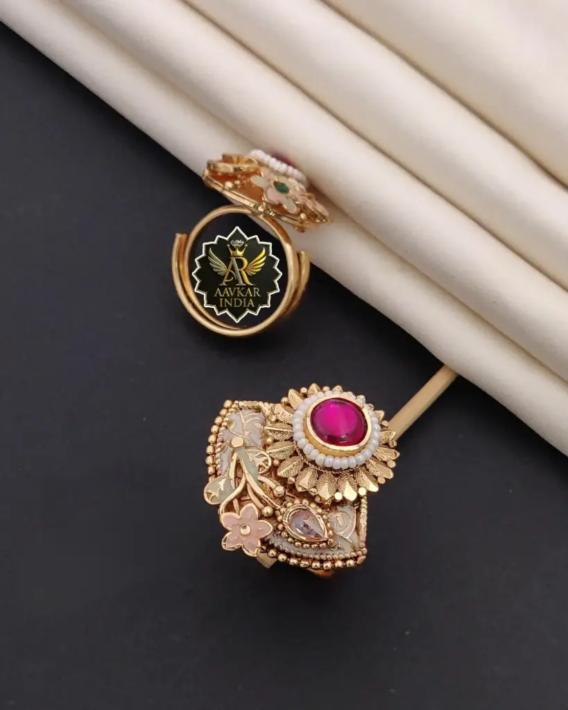 Antique Minakari Ring K9